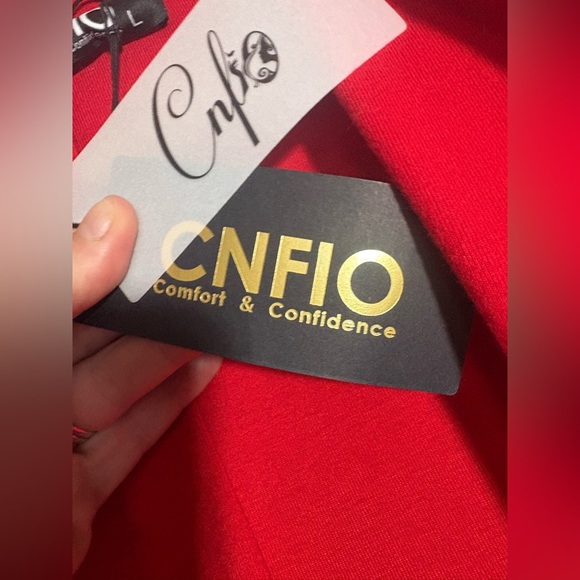 Elegant Red Women's Sweater CNFIO size L NWT - Picture 5 of 6